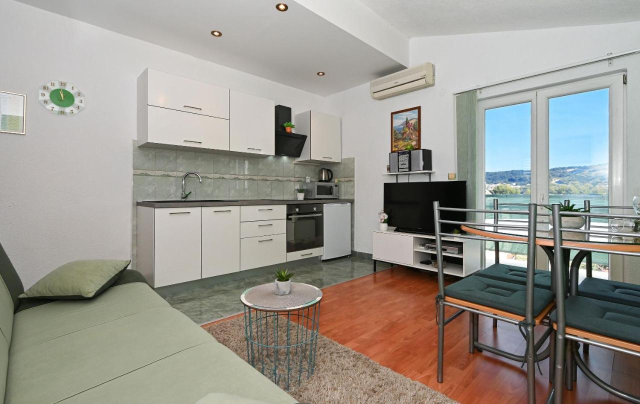 Apartments Marija โตรกีร์ ภายนอก รูปภาพ