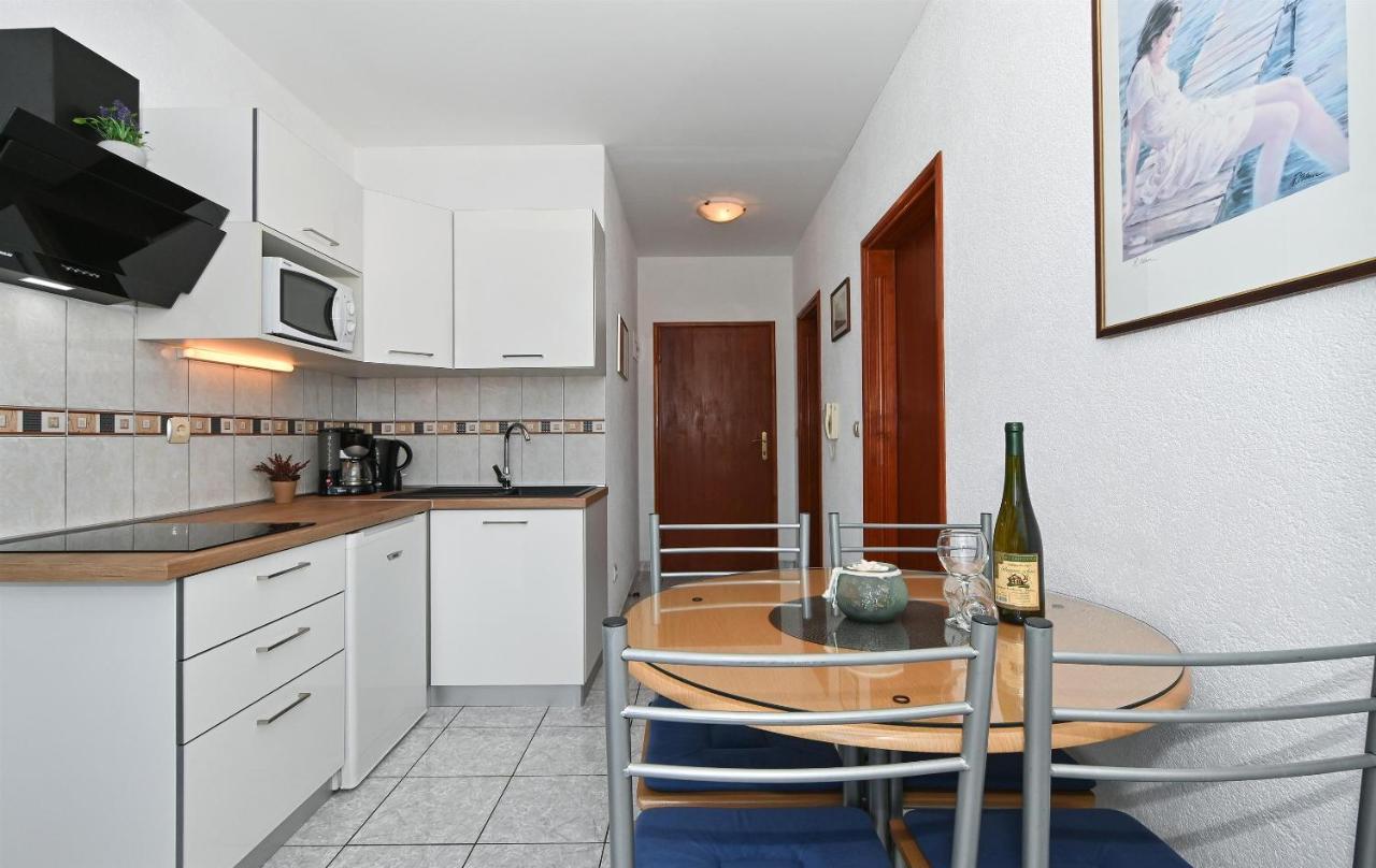 Apartments Marija โตรกีร์ ภายนอก รูปภาพ