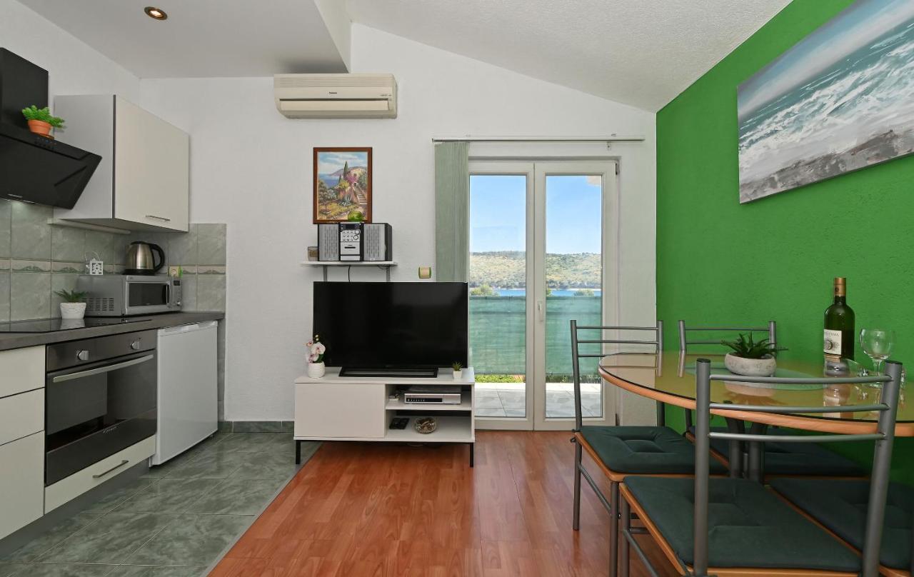 Apartments Marija โตรกีร์ ภายนอก รูปภาพ