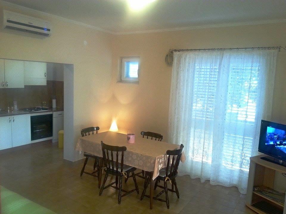 Apartments Marija โตรกีร์ ภายนอก รูปภาพ