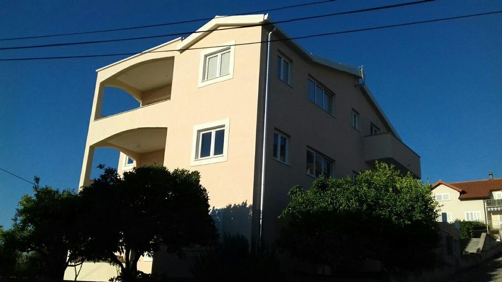 Apartments Marija โตรกีร์ ภายนอก รูปภาพ