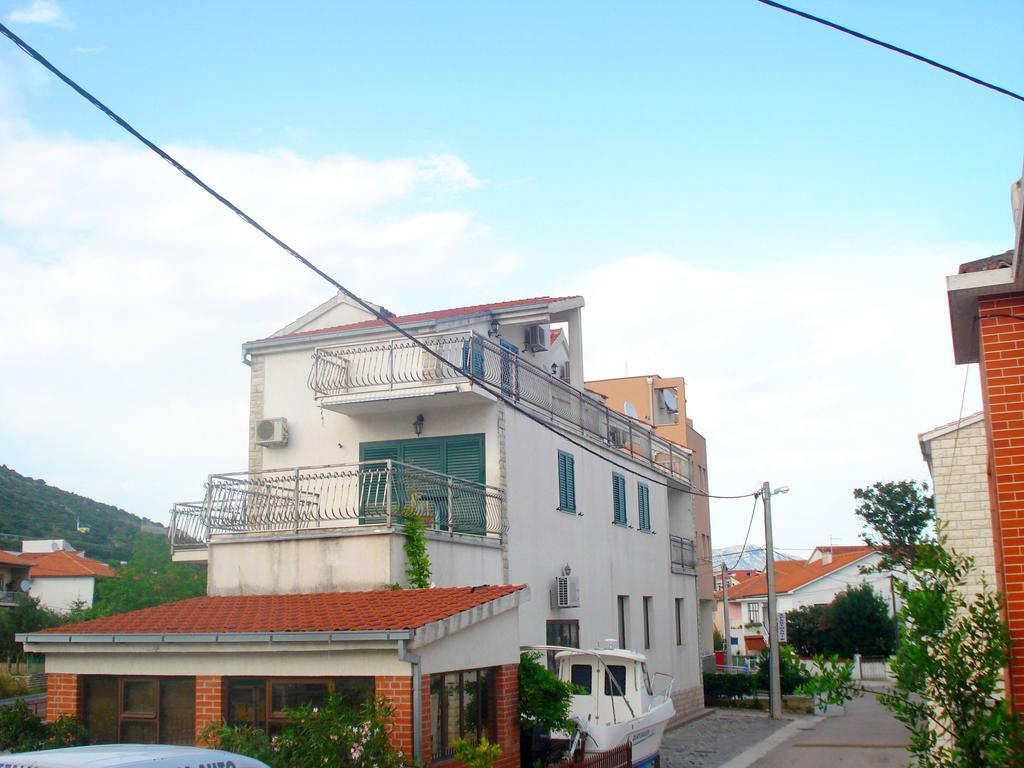 Apartments Marija โตรกีร์ ภายนอก รูปภาพ