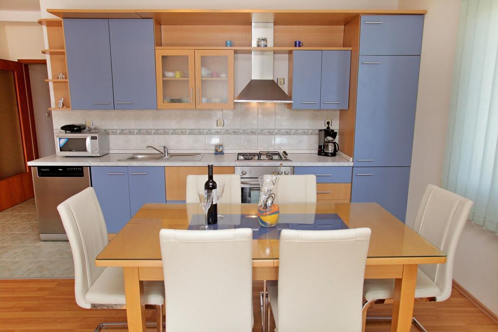 Apartments Marija โตรกีร์ ภายนอก รูปภาพ