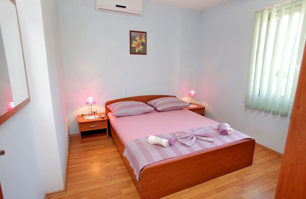 Apartments Marija โตรกีร์ ภายนอก รูปภาพ